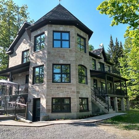 Апартаменти Manoir La Licorne Notre-Dame-du-Lac Екстер'єр фото